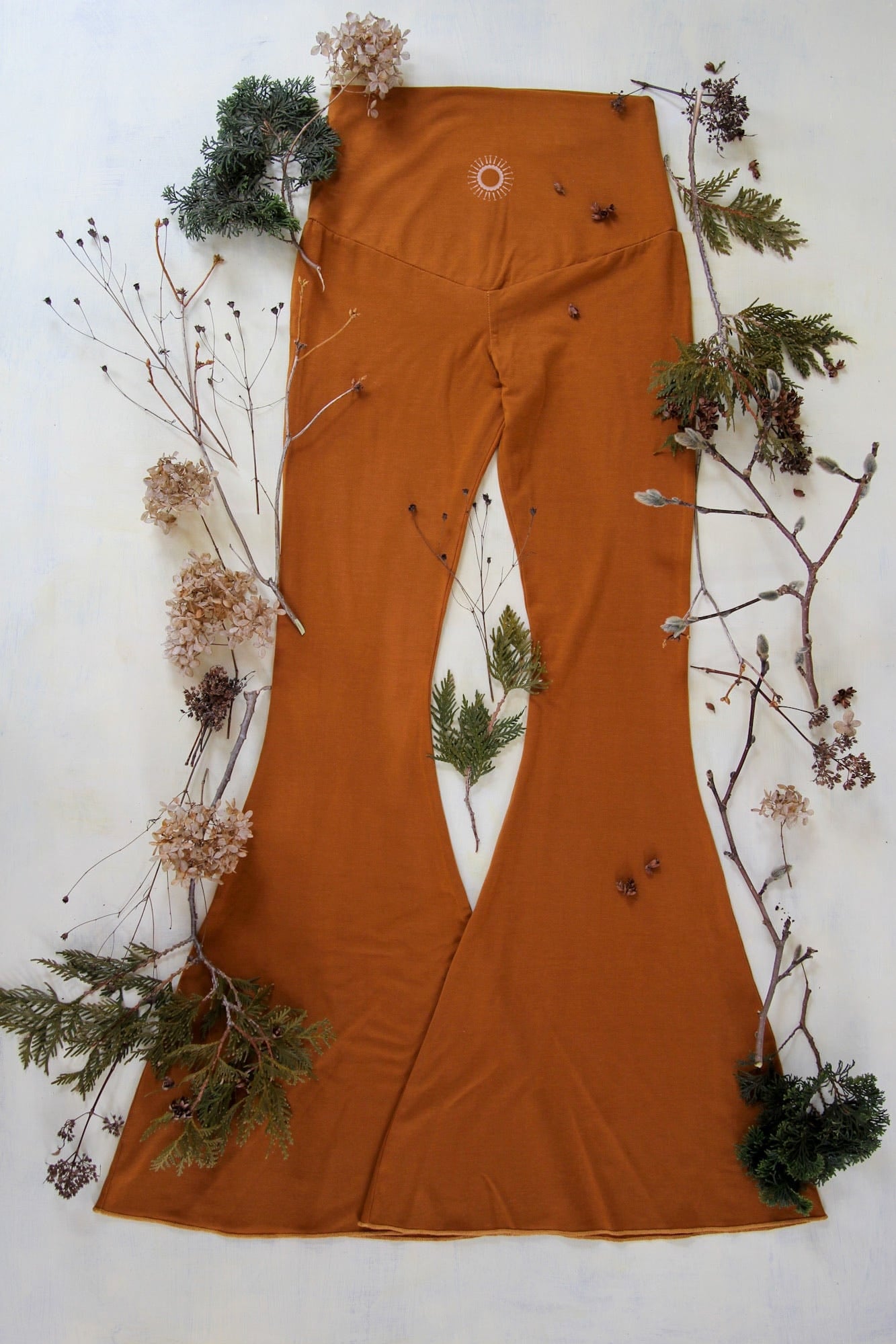 Women's sustainable yoga wear. Eco friendly and fair trade.
