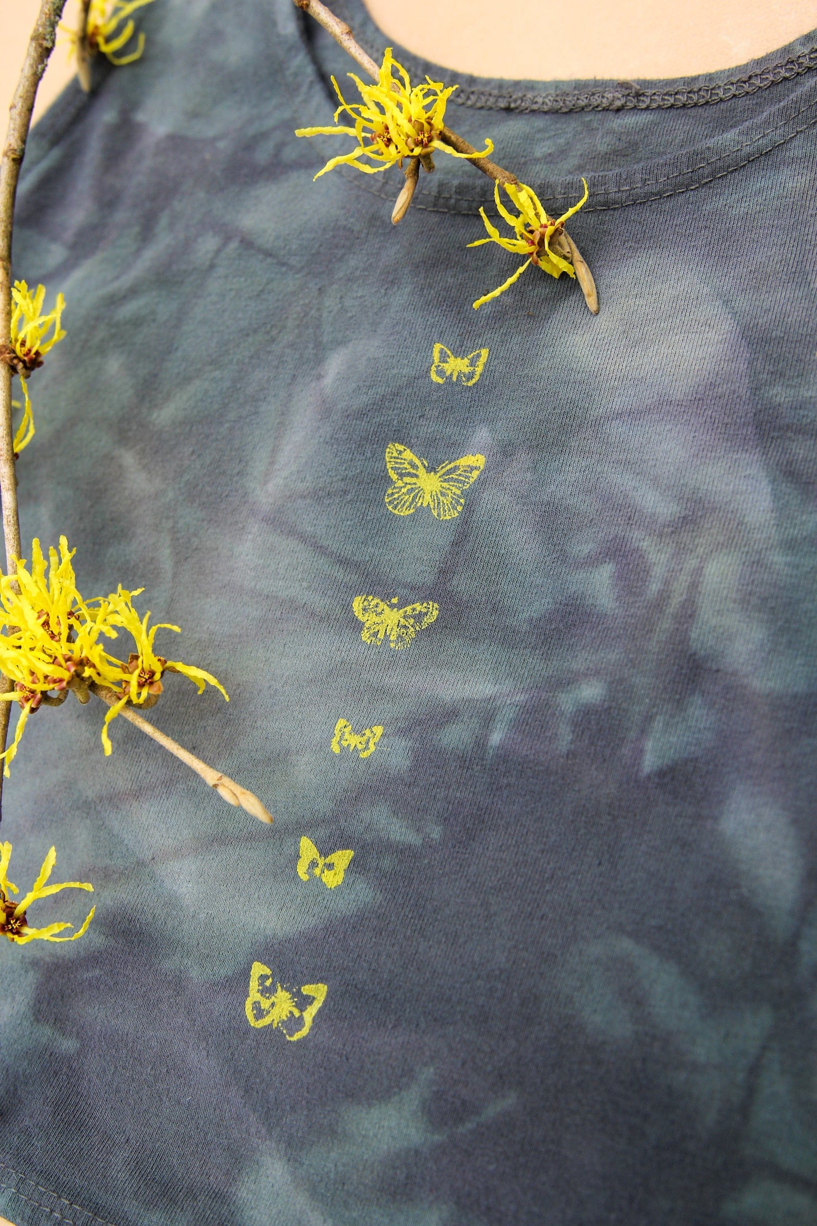 Women's sustainable yoga wear. Eco friendly and fair trade.