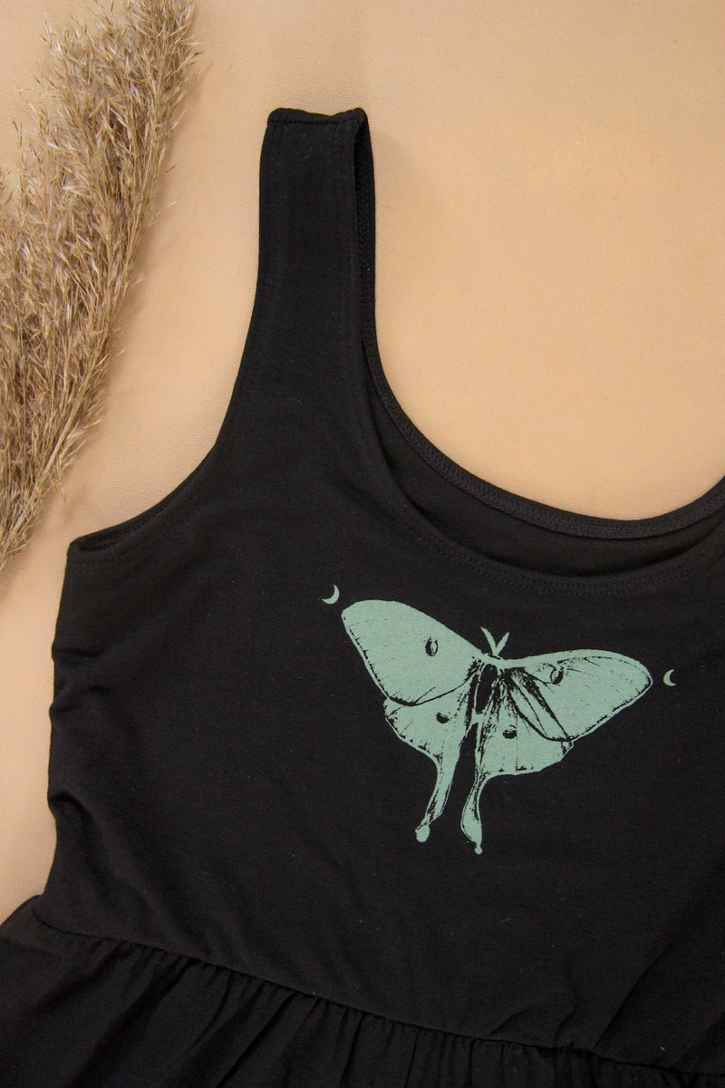 Women's sustainable yoga wear. Eco friendly and fair trade.