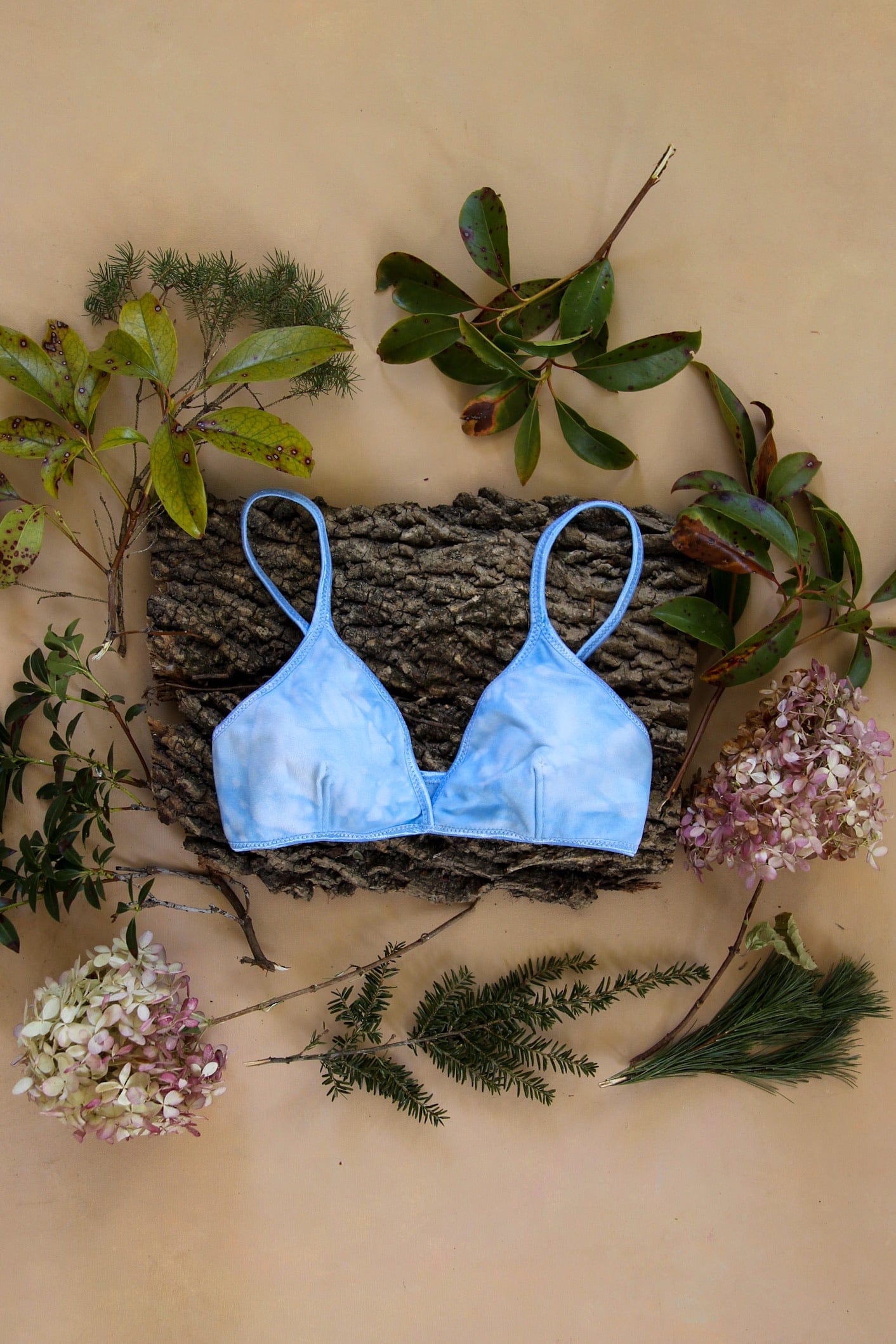 Women's sustainable yoga wear. Eco friendly and fair trade.