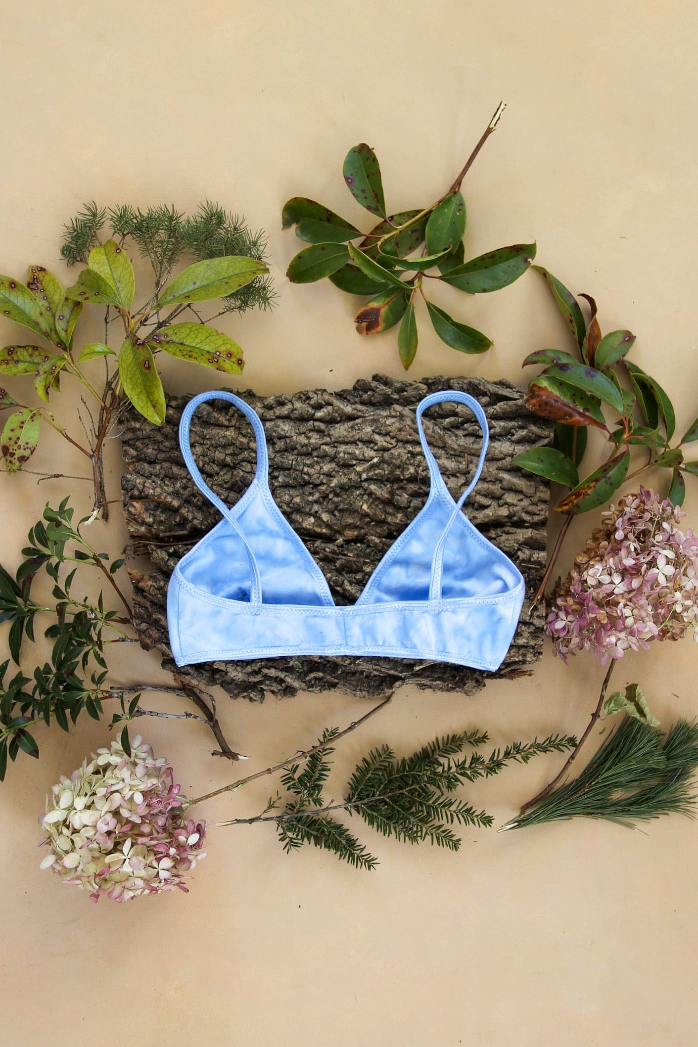 Women's sustainable yoga wear. Eco friendly and fair trade.